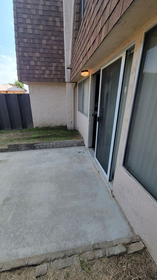 Oceanside Townhome: 4475 Anne Sladon St.