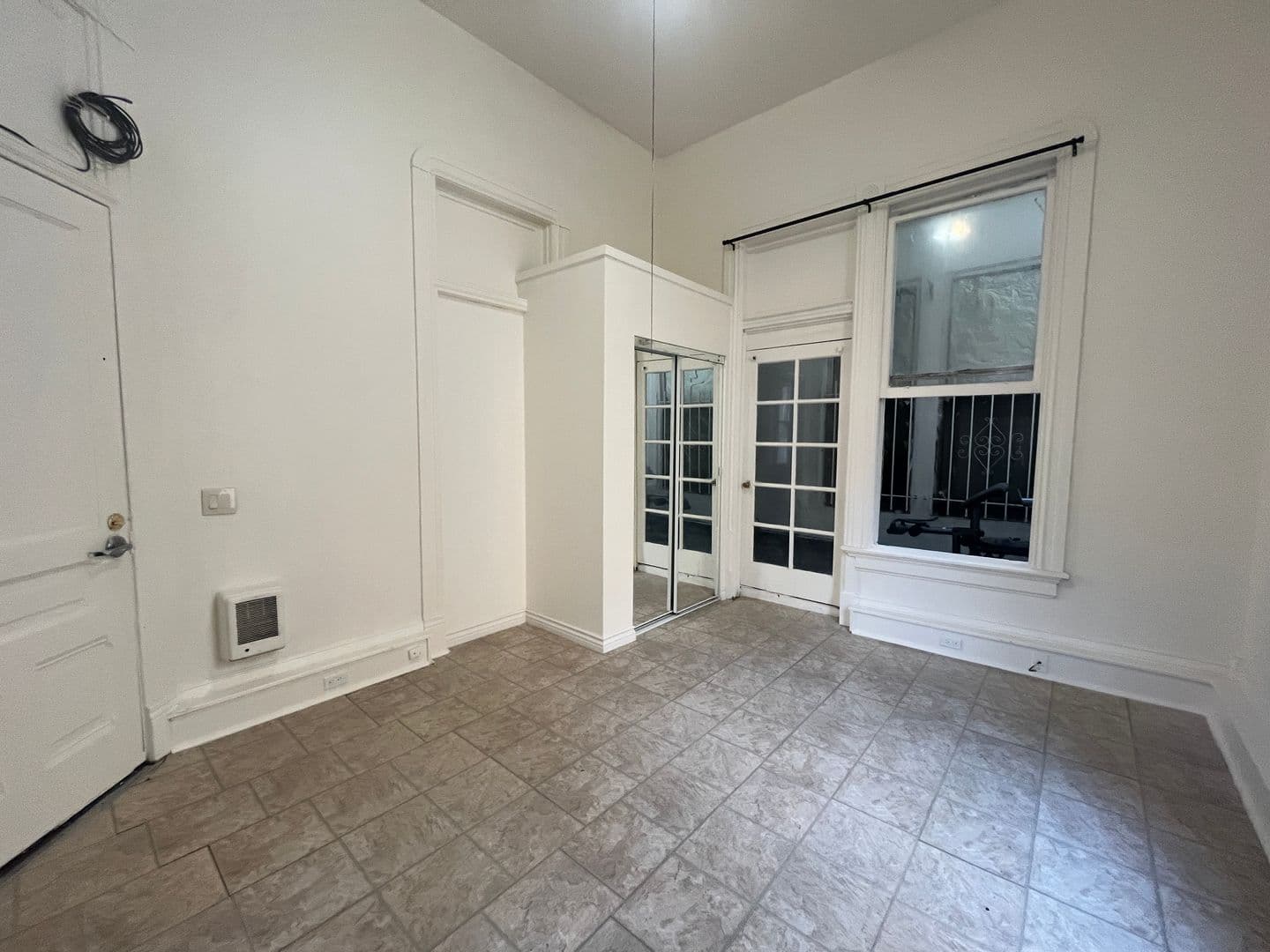 San Diego Apartment: 444 G St