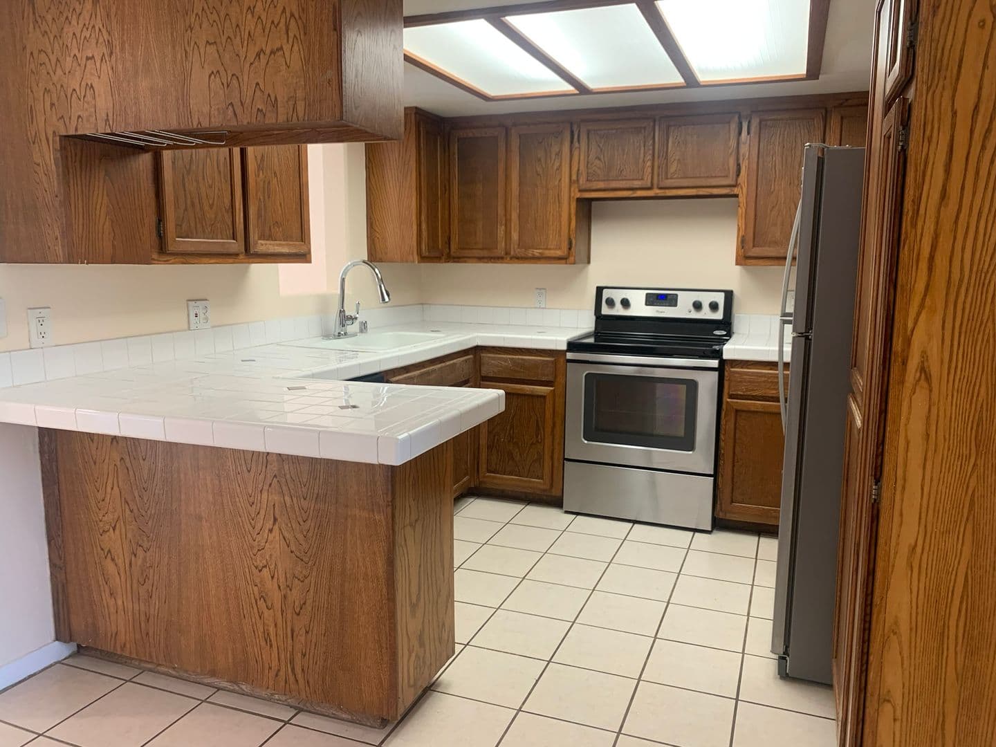 El Cajon House: 489 El Monte Rd