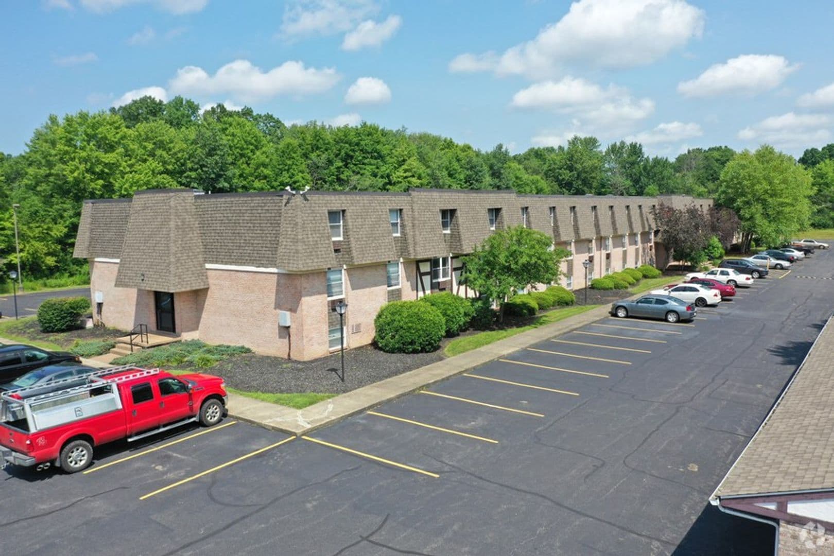 Youngstown Apartment: 4151-4201 Logangate Road