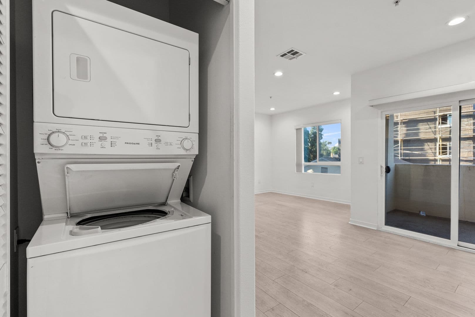 North Hollywood Apartment: 6320 North Beck Ave