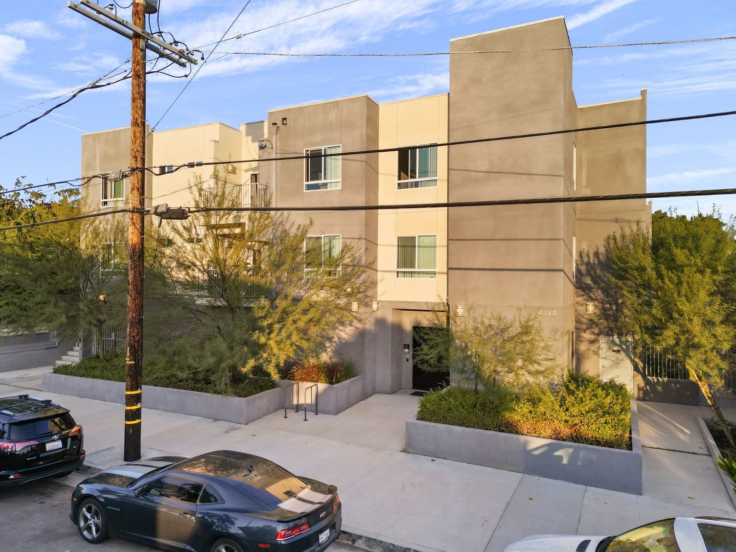North Hollywood Apartment: 6320 North Beck Ave
