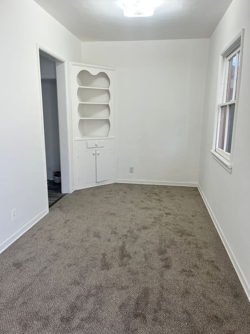 Pasadena Apartment: 2010 N Los Robles Ave.