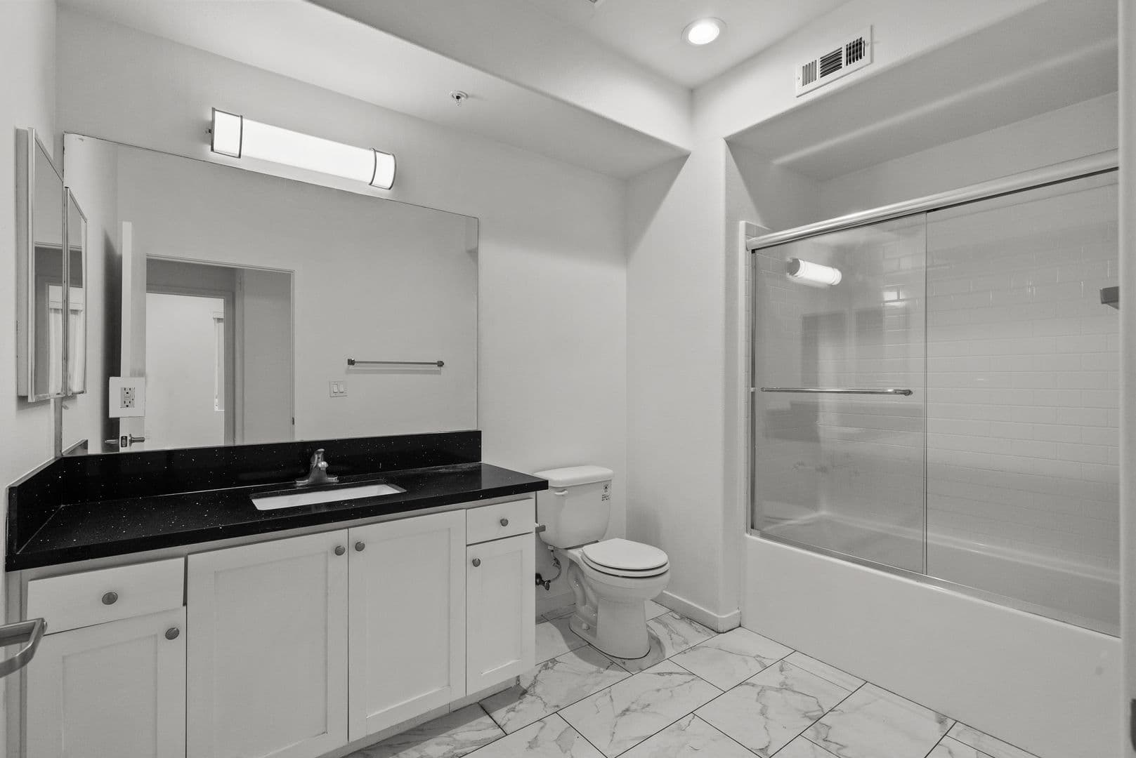 North Hollywood Apartment: 6320 North Beck Ave