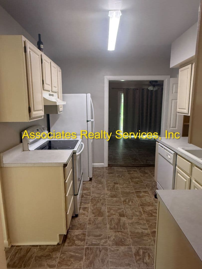 Gainesville House: 10205 NW 25th Place