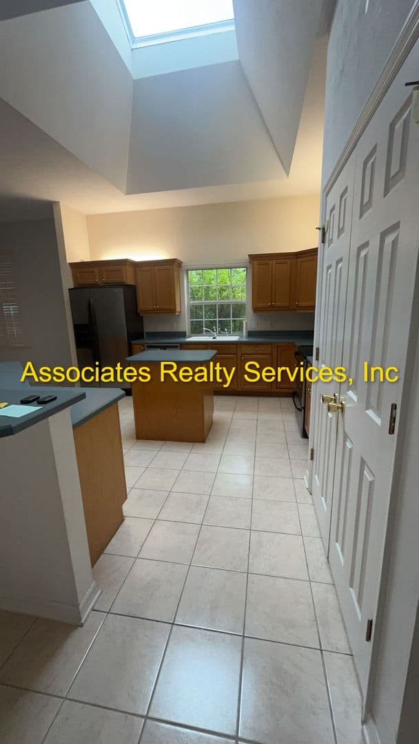 Gainesville House: 3124 SW 94th Way