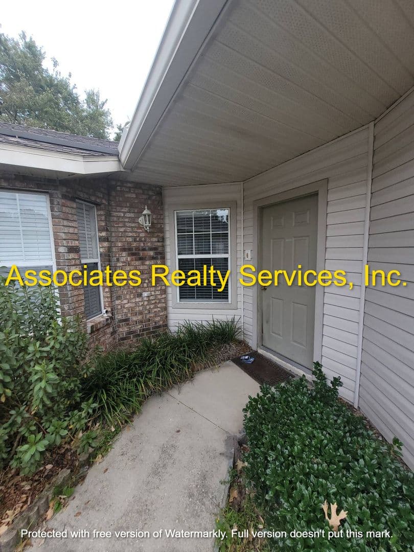 Gainesville House: 4840 NW 78th Rd