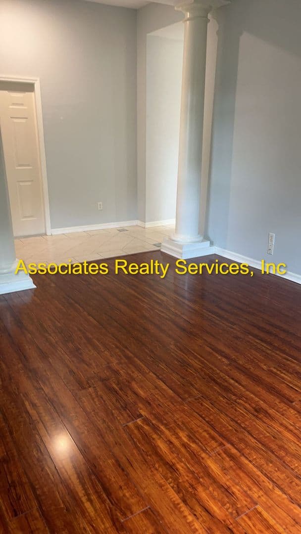 Gainesville House: 3124 SW 94th Way
