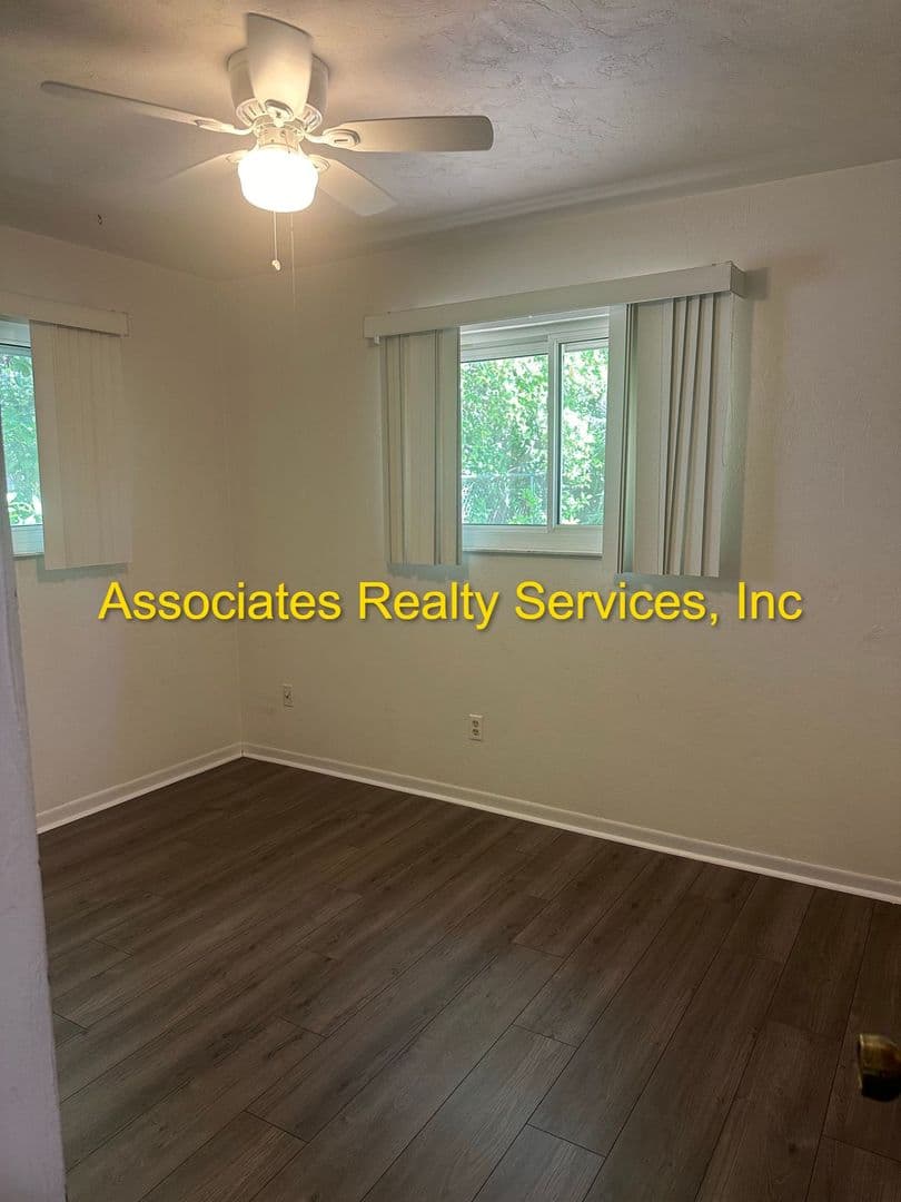Gainesville House: 3617 NW 21st Drive