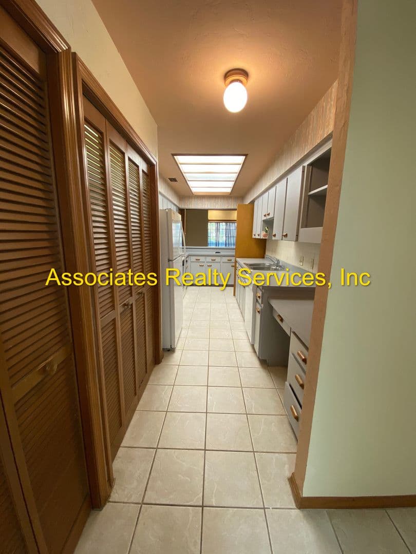 Gainesville House: 5416 NW 9th Lane