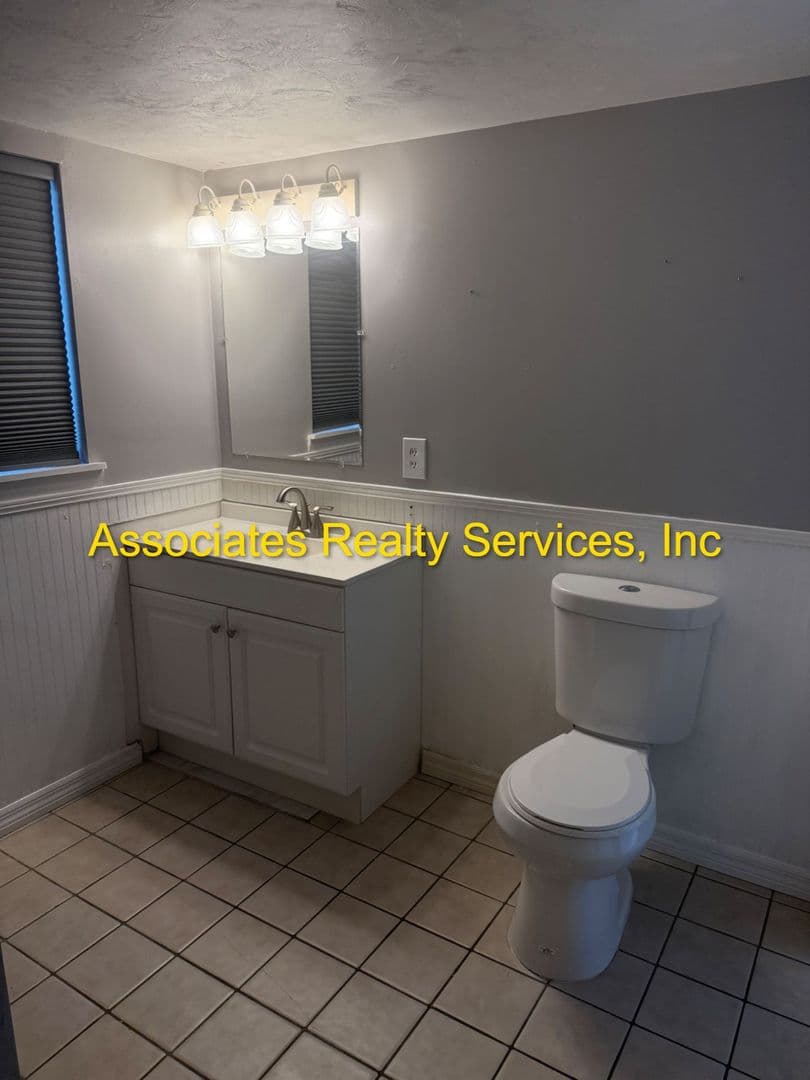 Gainesville House: 10205 NW 25th Place