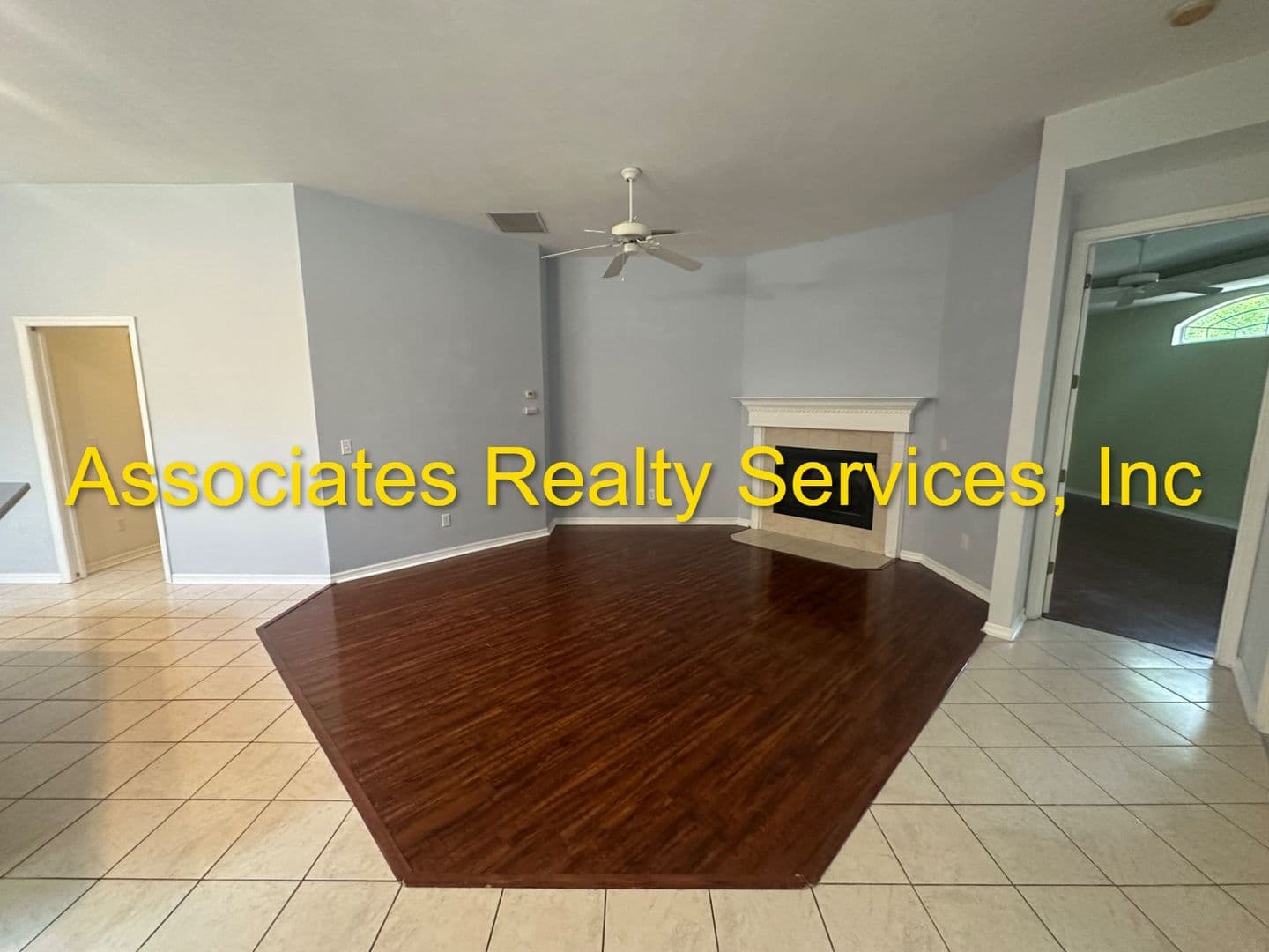 Gainesville House: 3124 SW 94th Way