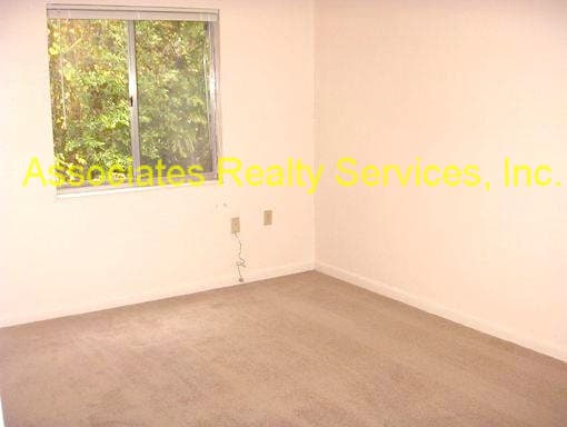 Gainesville Apartment: 1213 NW 39th AVE