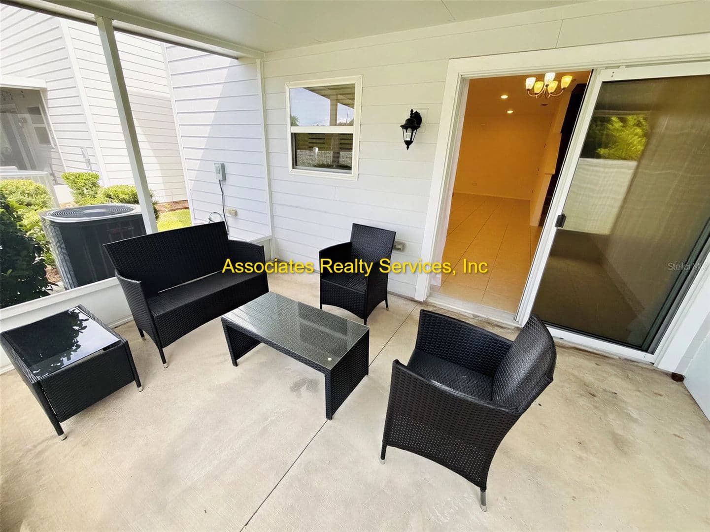 Newberry House: 12547 NW 7th Place