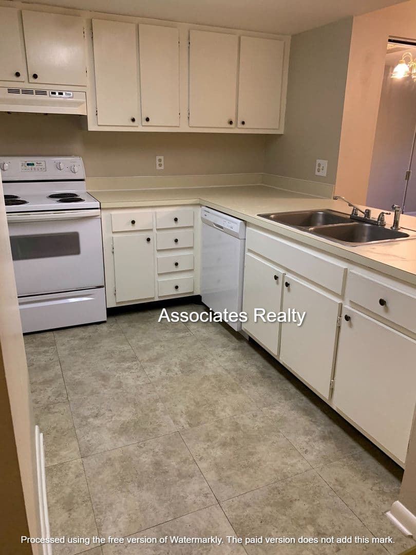 Gainesville House: 3071 NW 28th Circle