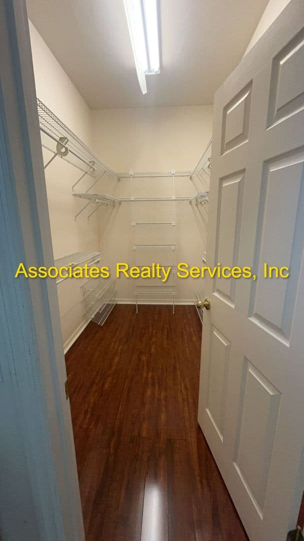 Gainesville House: 3124 SW 94th Way