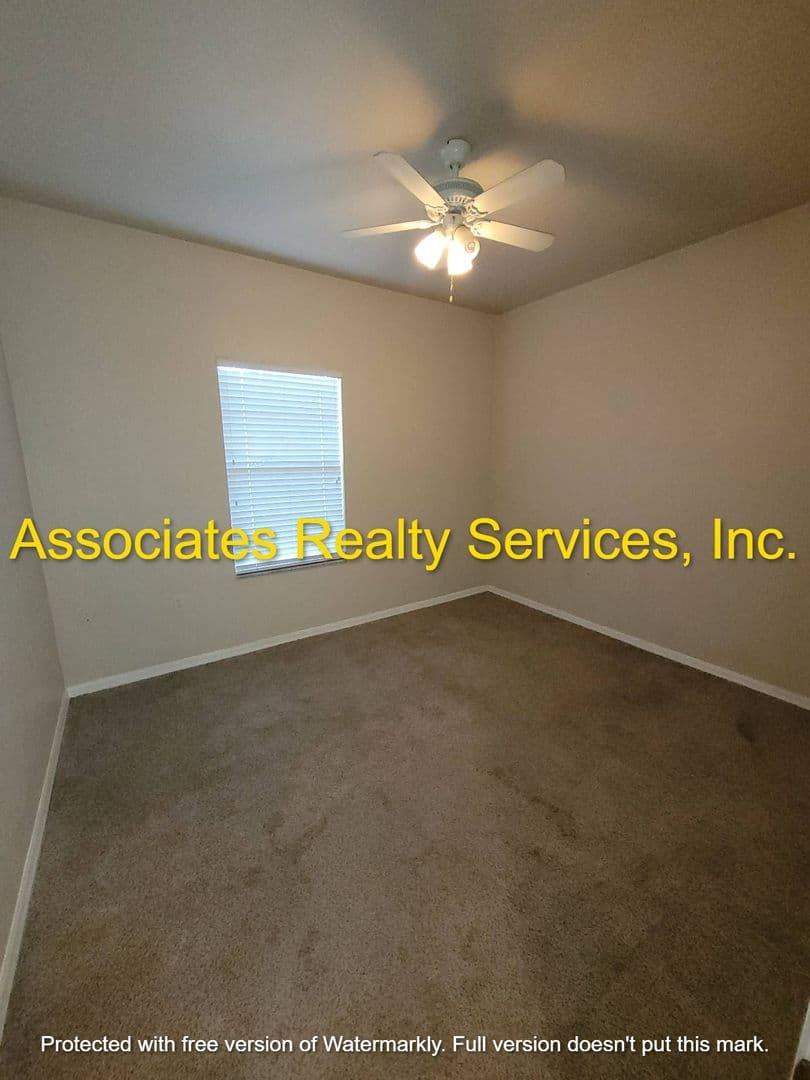 Gainesville House: 4840 NW 78th Rd