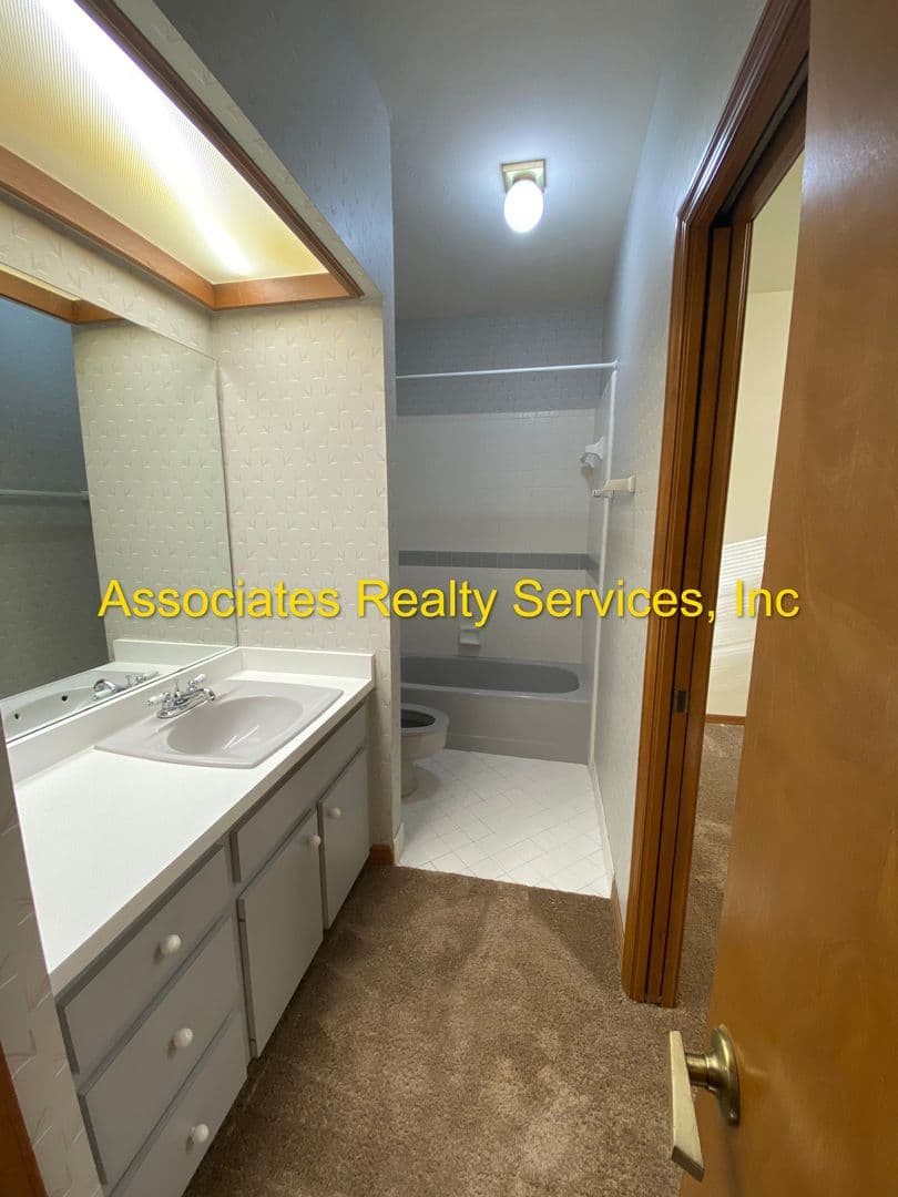 Gainesville House: 5416 NW 9th Lane