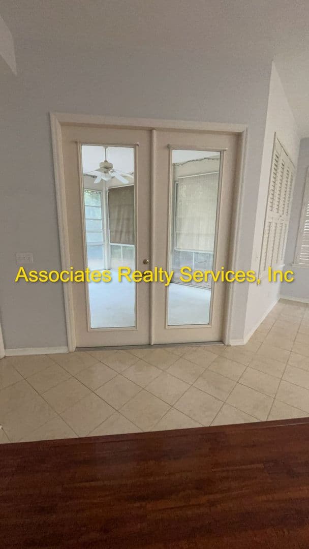 Gainesville House: 3124 SW 94th Way