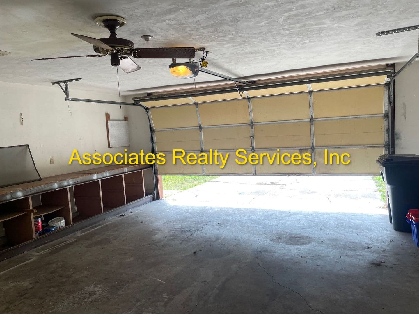 Gainesville House: 2904 NW 68th Avenue