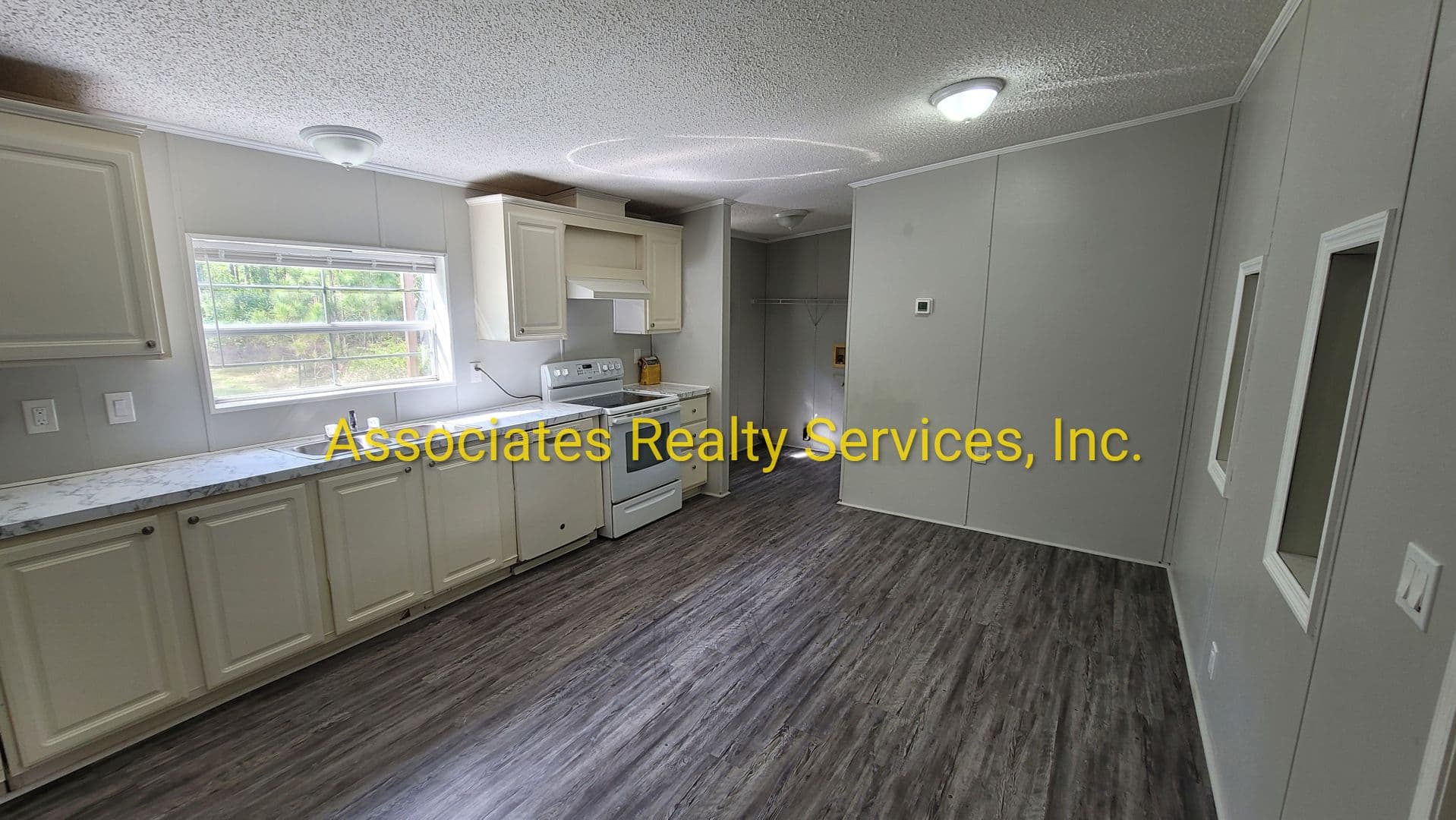 Gainesville House: 10826 NE 74th Terr