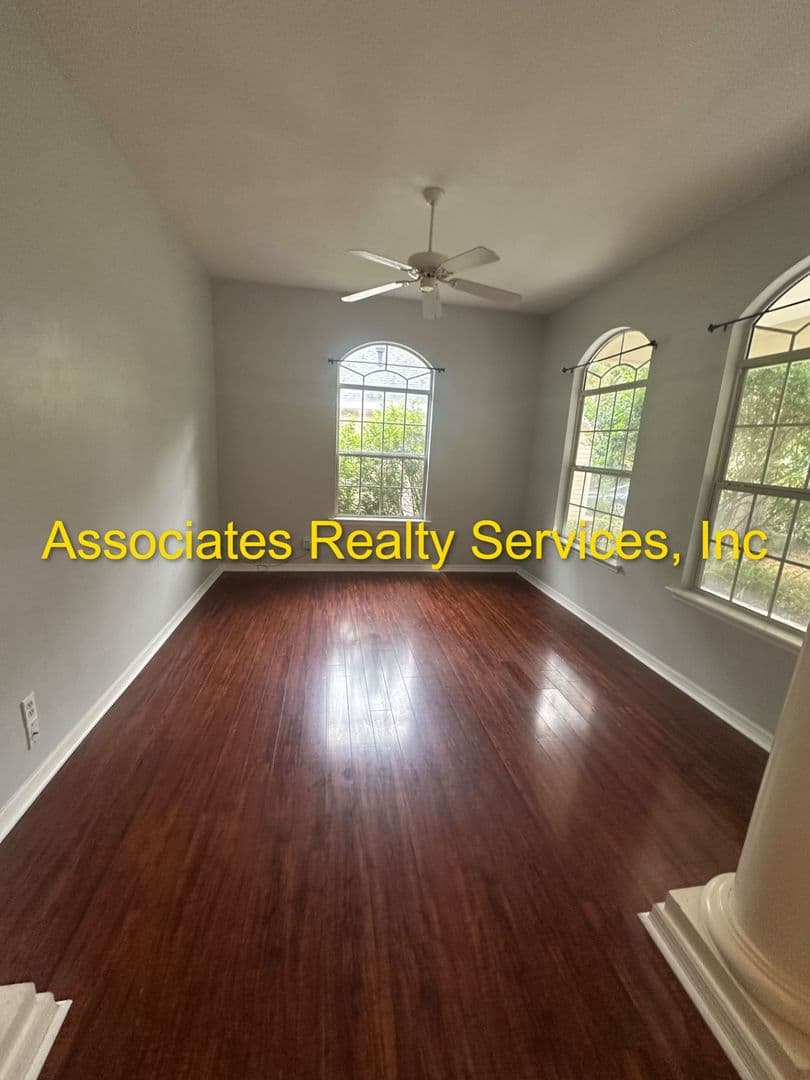 Gainesville House: 3124 SW 94th Way