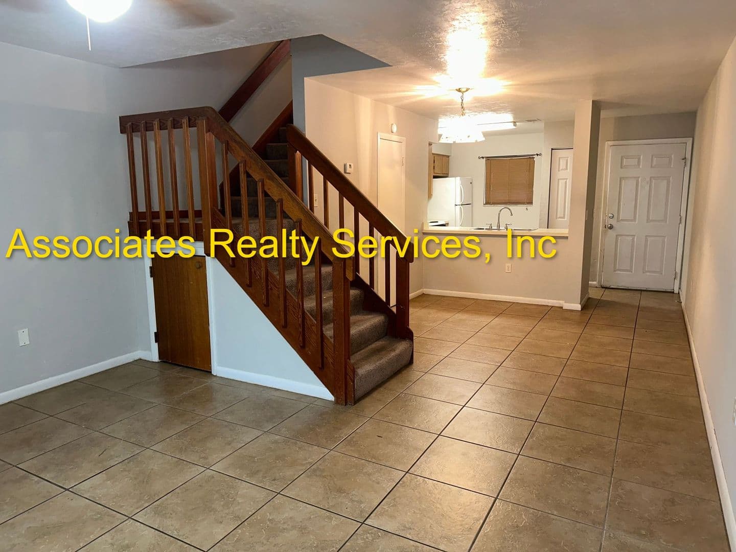 Gainesville Townhome: 2133 SW 39th Way