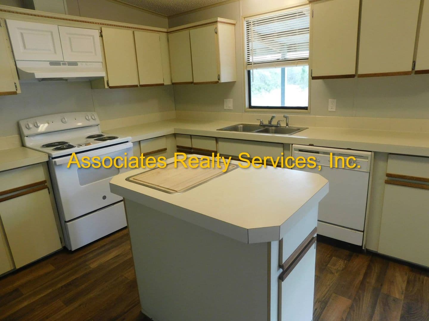 Gainesville House: 10918 NE 74th Terrace