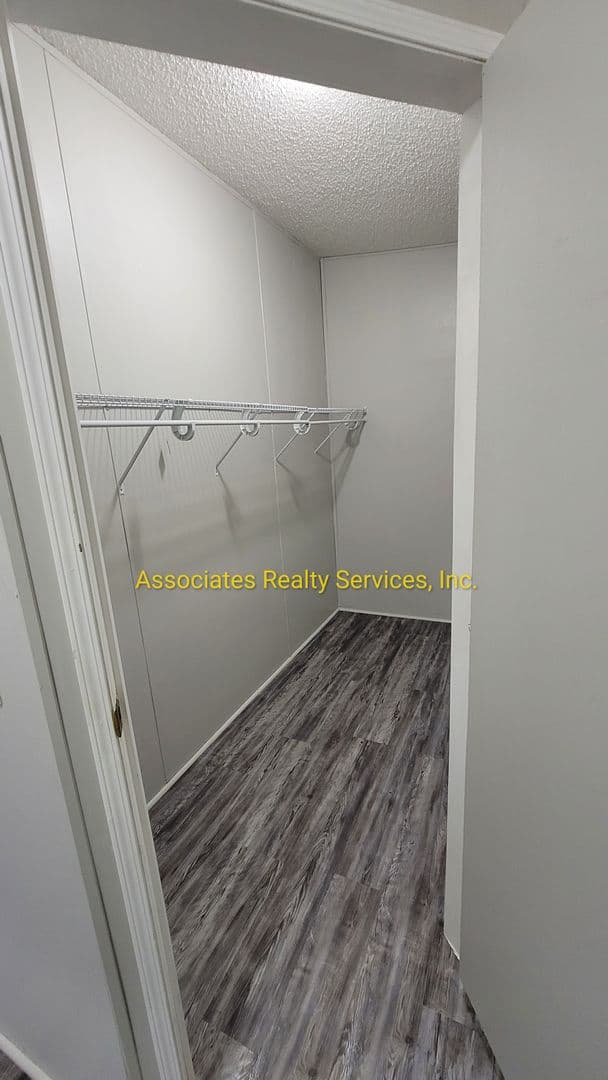 Gainesville House: 10826 NE 74th Terr