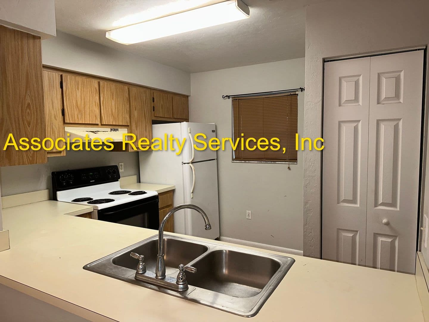 Gainesville Townhome: 2133 SW 39th Way
