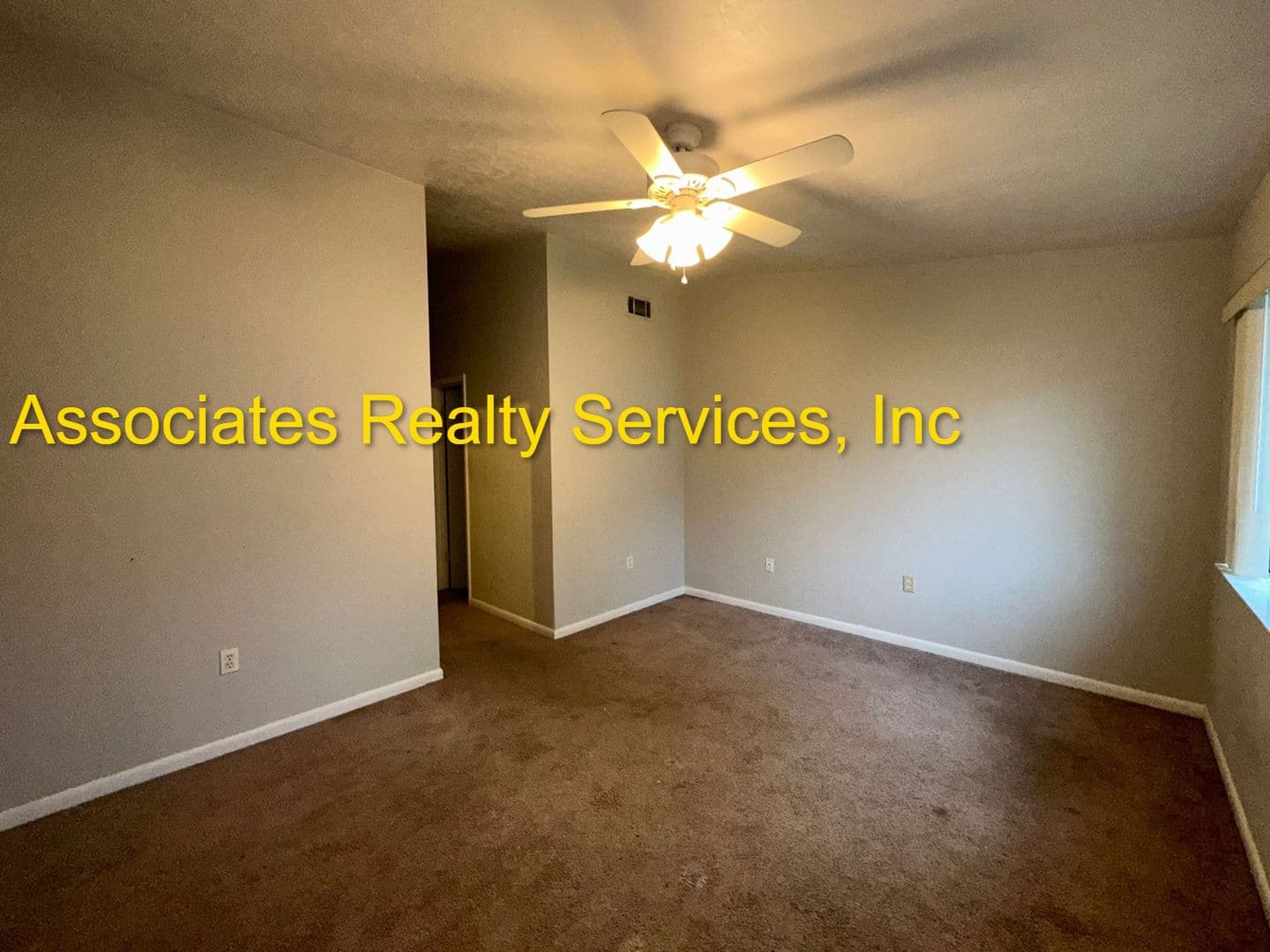 Gainesville Townhome: 2133 SW 39th Way