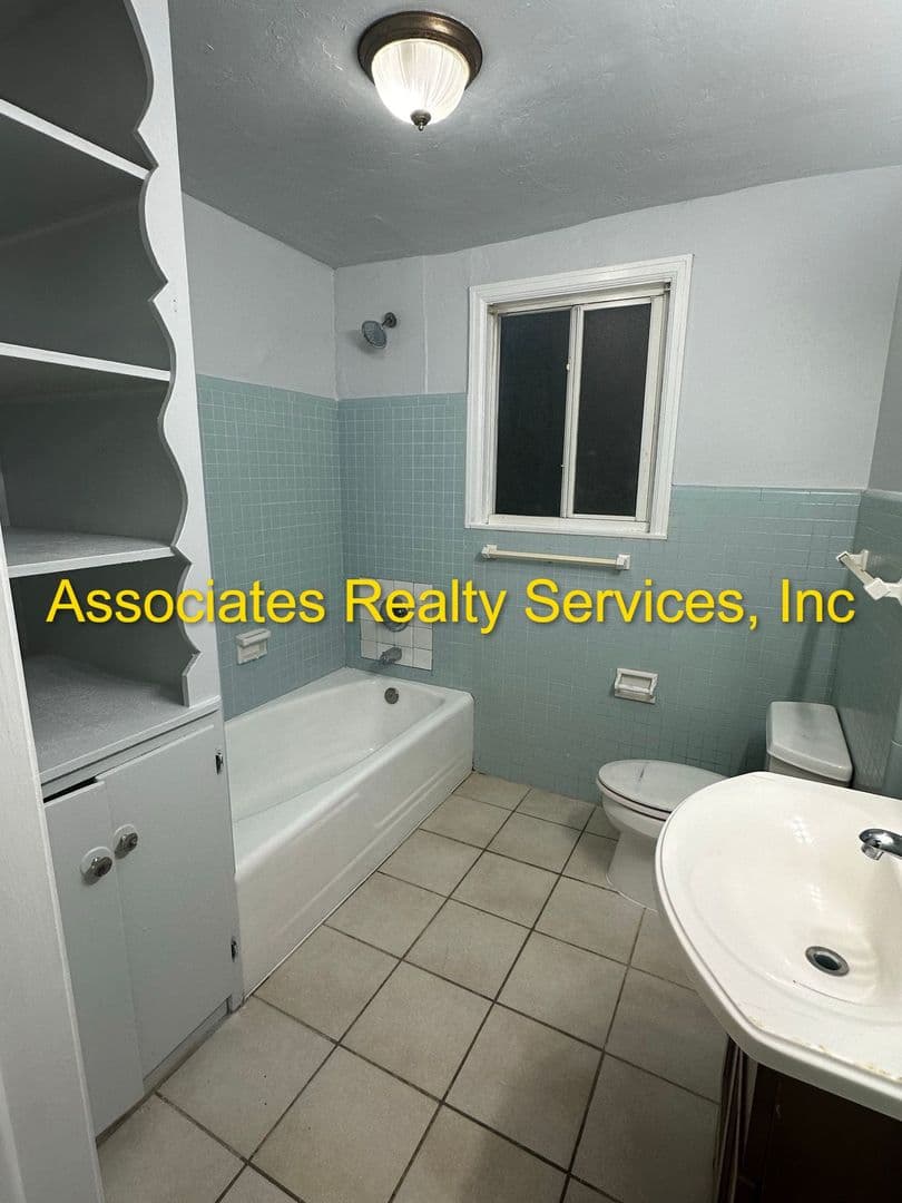 Gainesville Apartment: 2501 NW 6th St