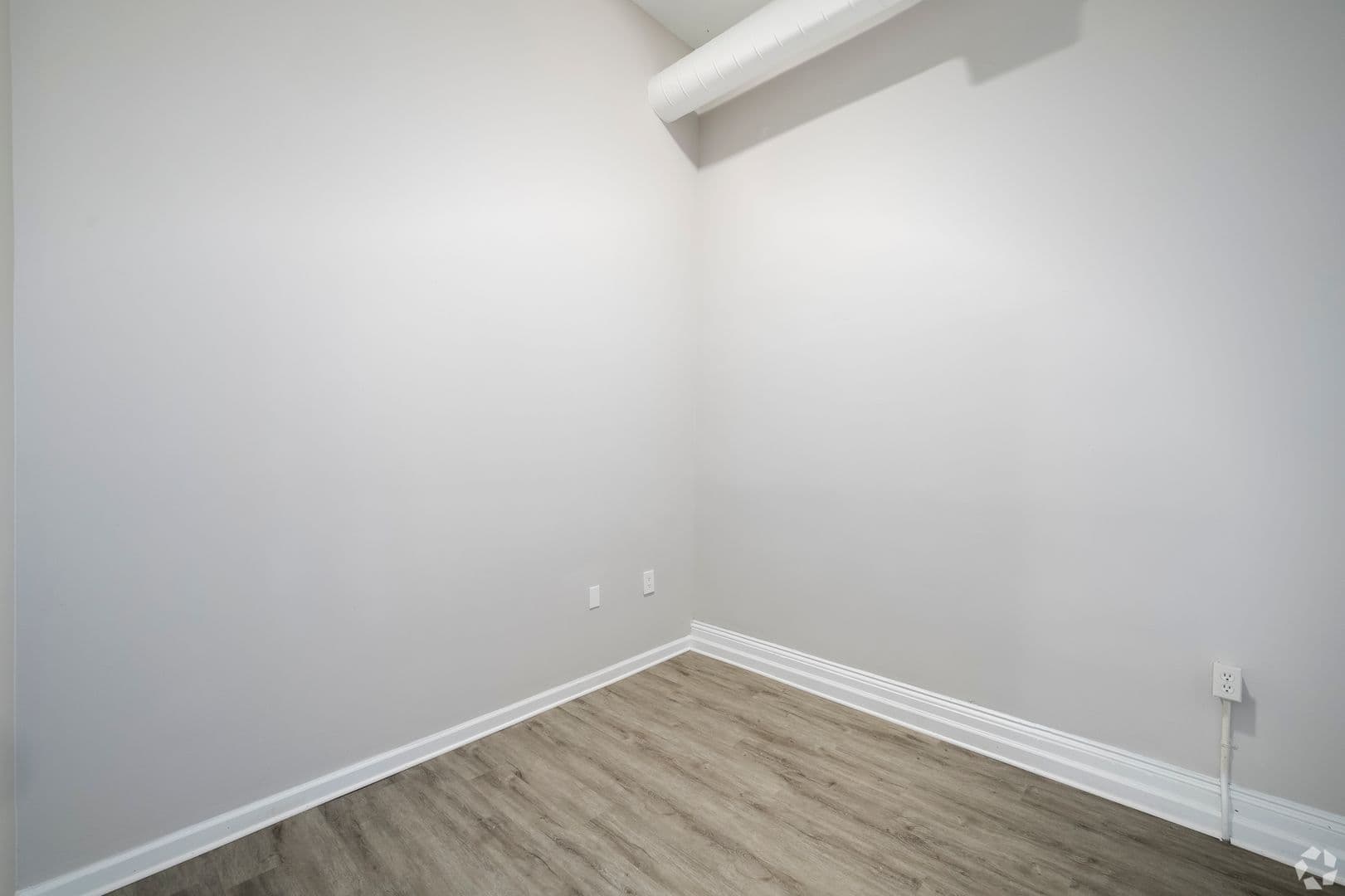 Richmond Apartment: 1420 Hull Street
