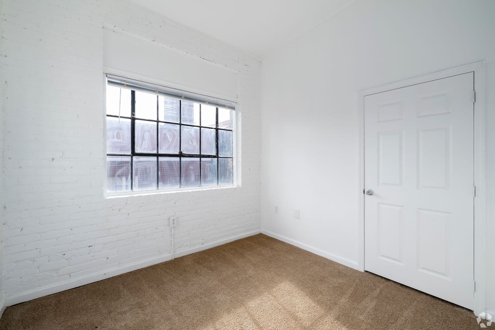 Richmond Apartment: 1420 Hull Street