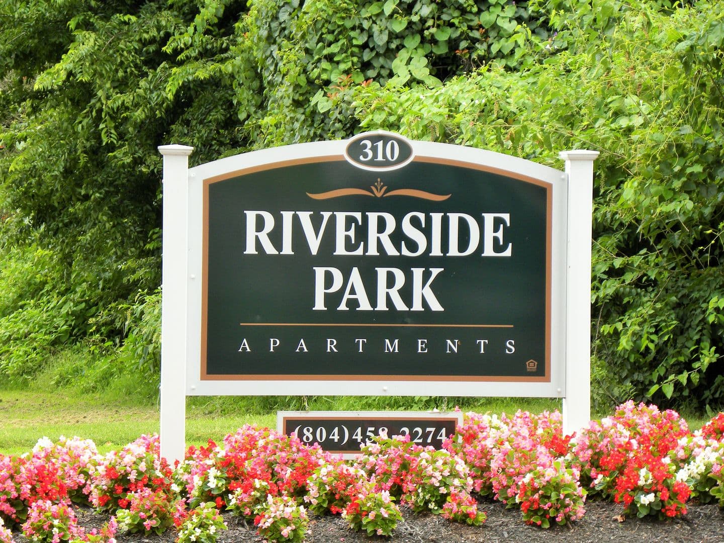 Hopewell Apartment: 310 Woodbine Road