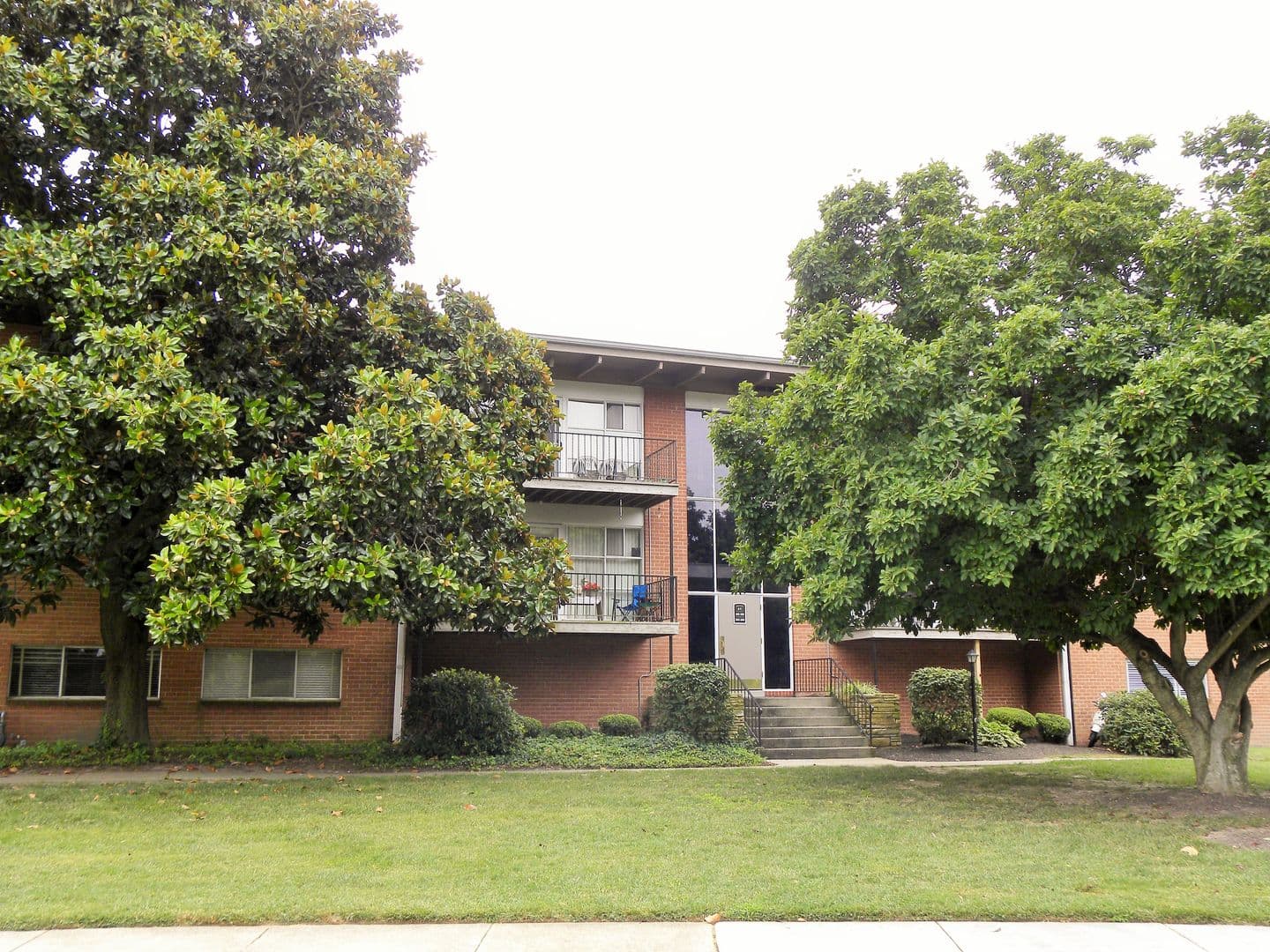 Hopewell Apartment: 310 Woodbine Road