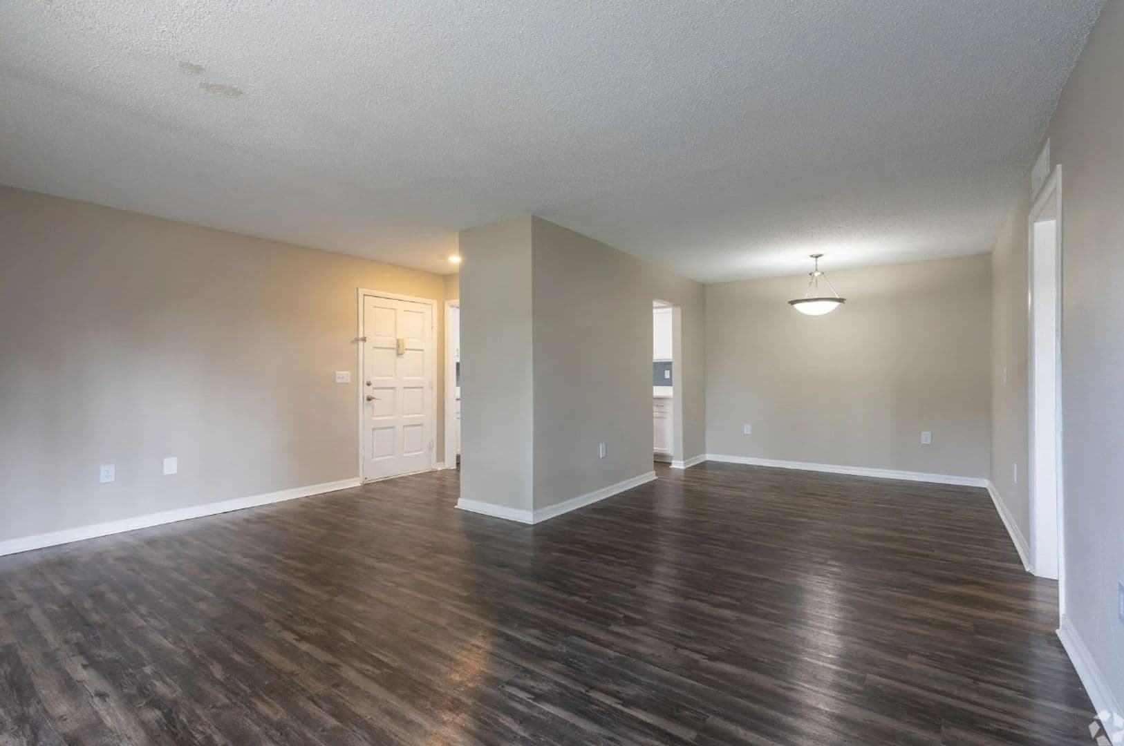 Orlando Apartment: 6203 Curry Ford Road