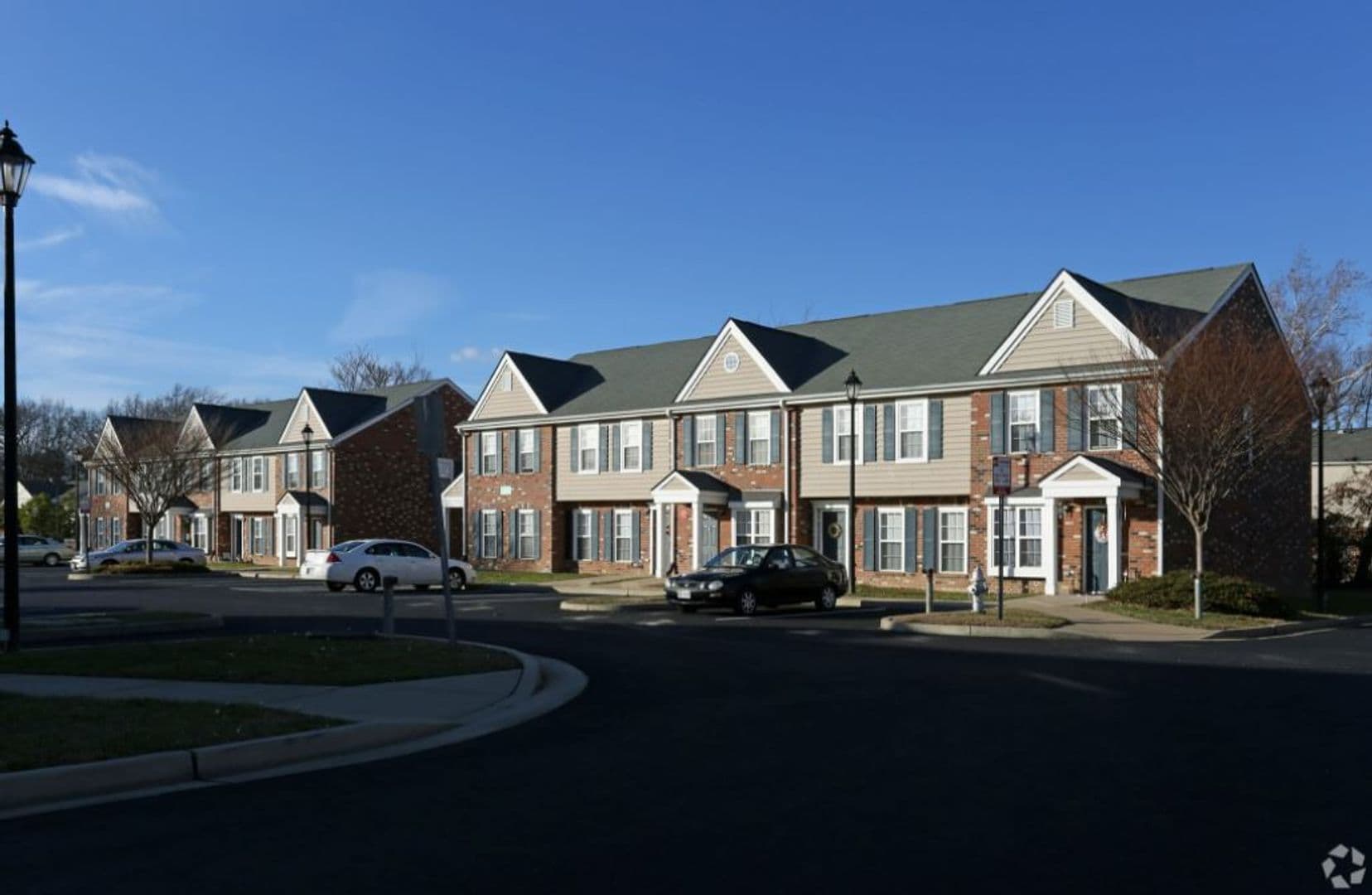 Richmond Townhome: 3731 Delmont Street