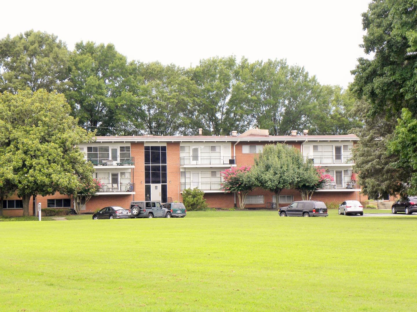 Hopewell Apartment: 310 Woodbine Road
