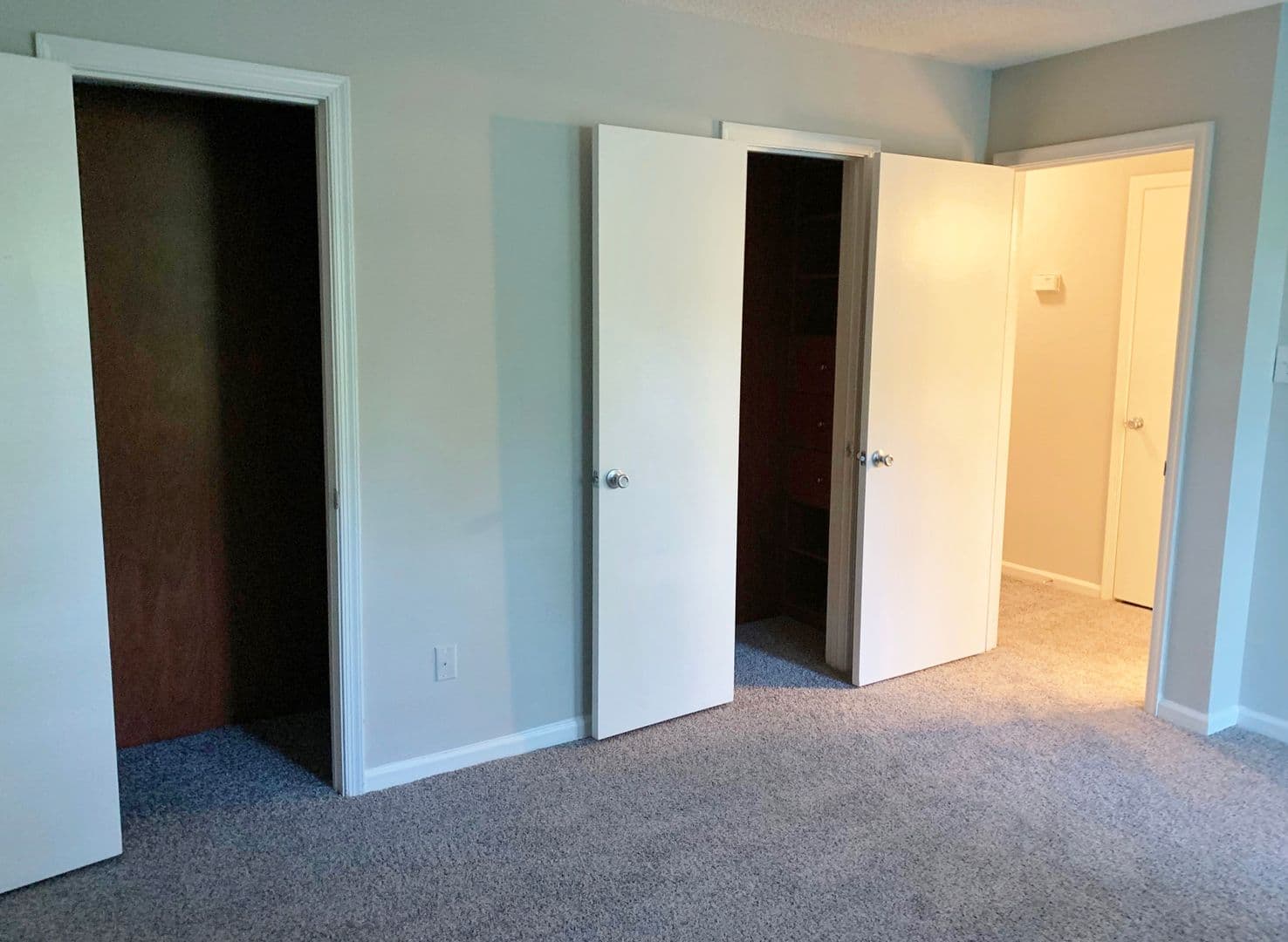 Yorktown Apartment: 101 Little Bay Avenue