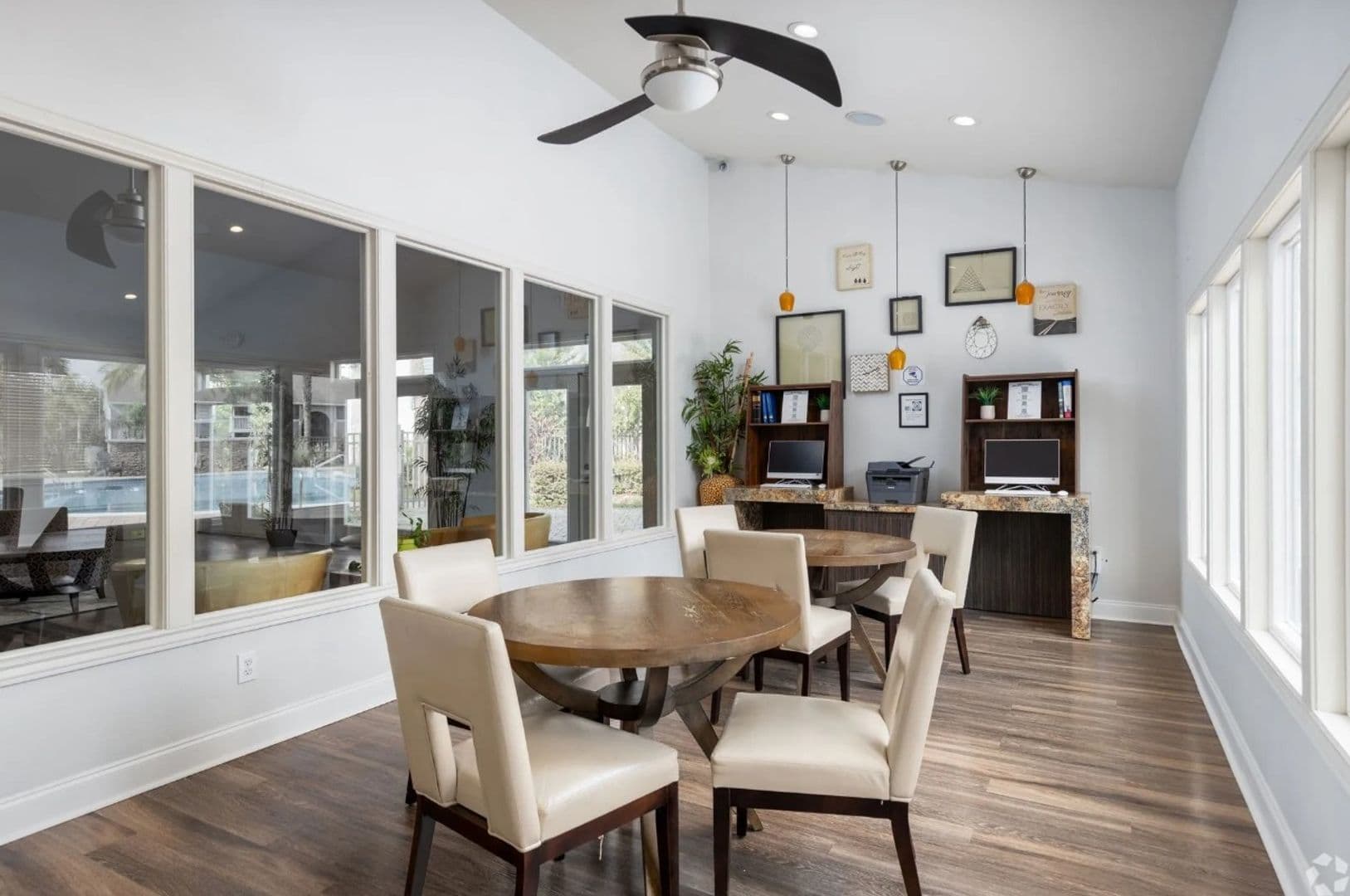 Orlando Apartment: 6203 Curry Ford Road