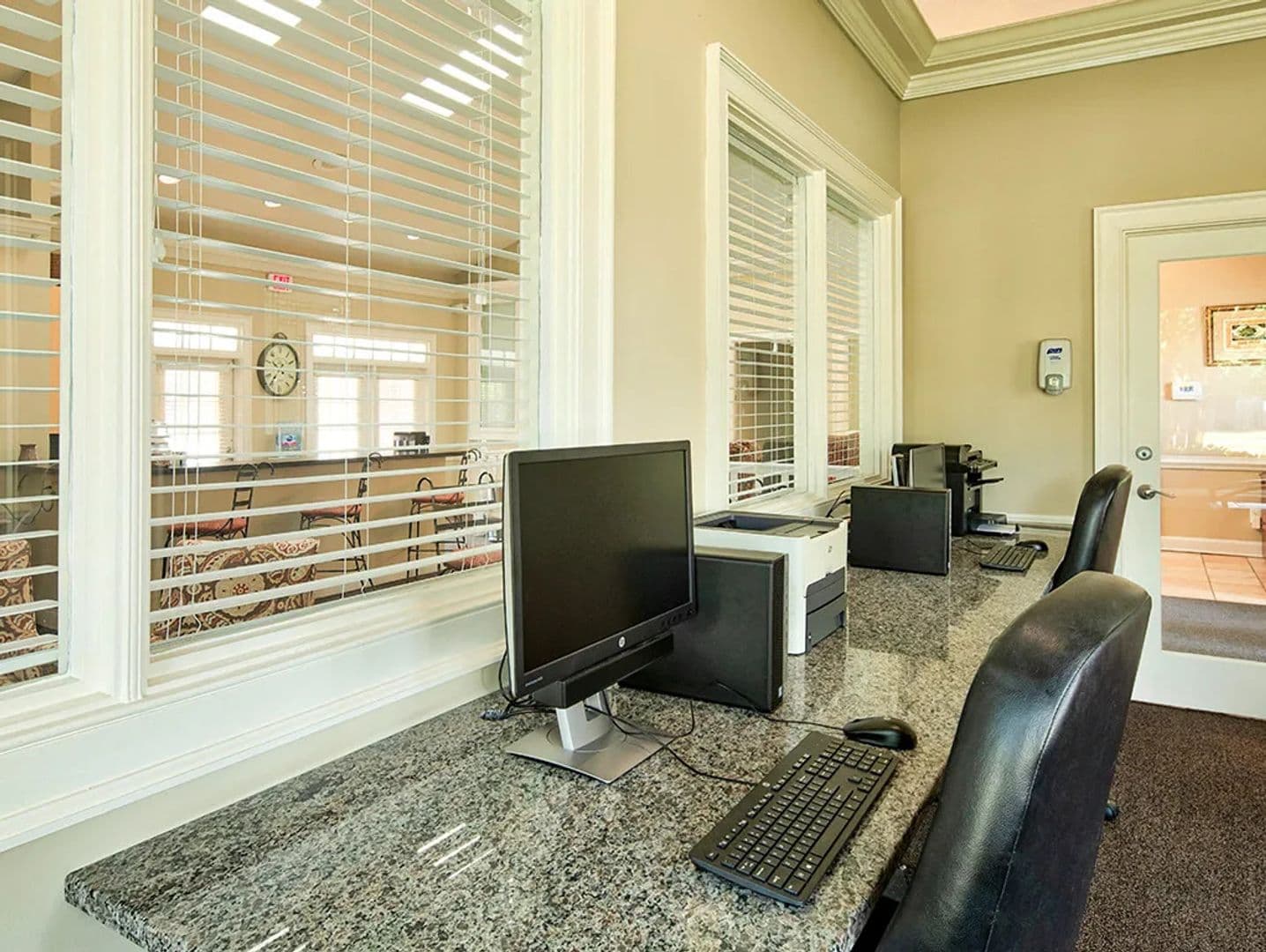 Yorktown Apartment: 101 Little Bay Avenue