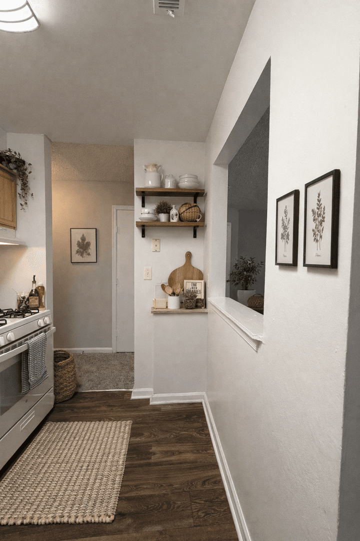 Yorktown Apartment: 101 Little Bay Avenue