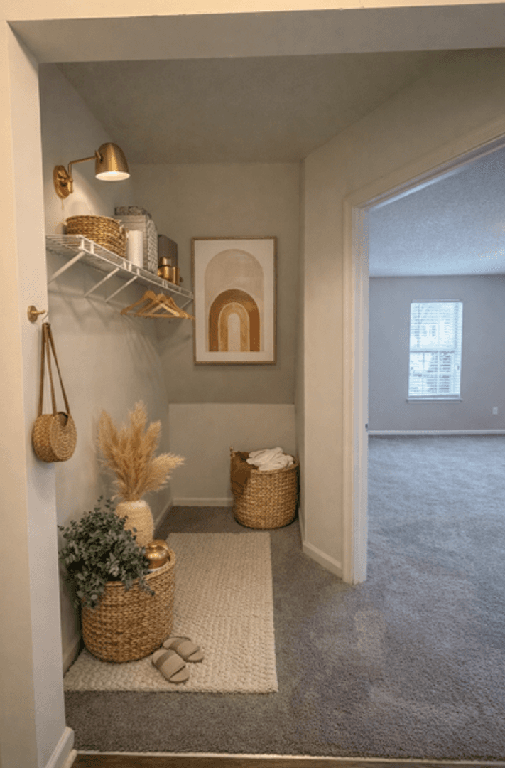 Yorktown Apartment: 101 Little Bay Avenue