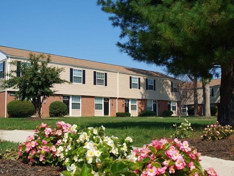 Richmond Apartment: 2852 Fairfield Avenue