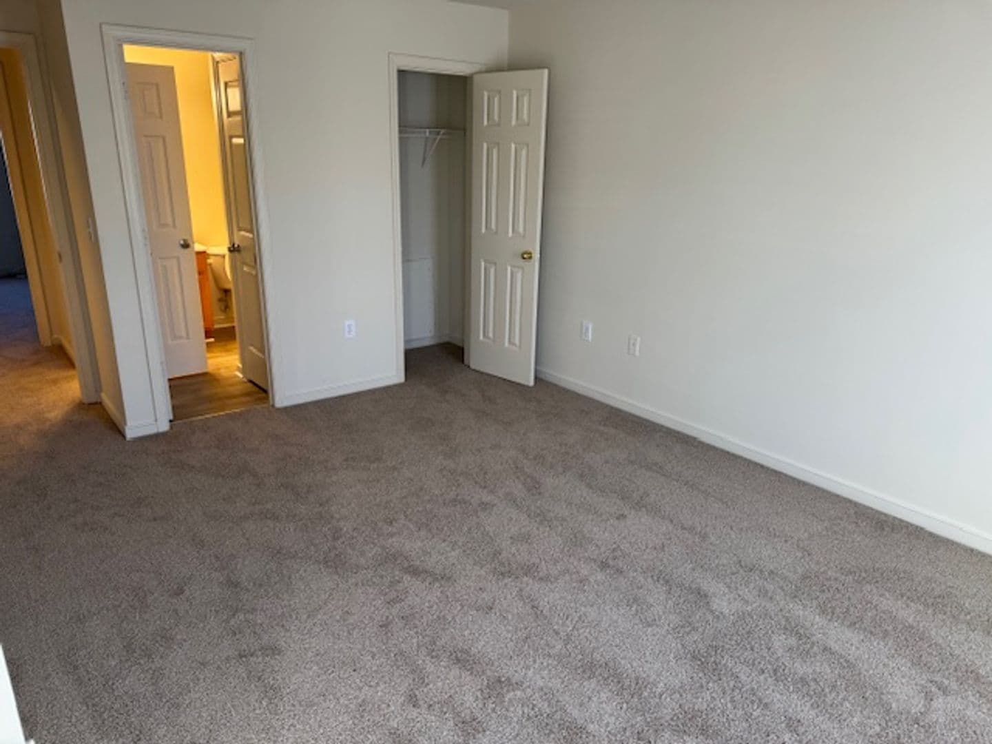 Richmond Townhome: 3731 Delmont Street