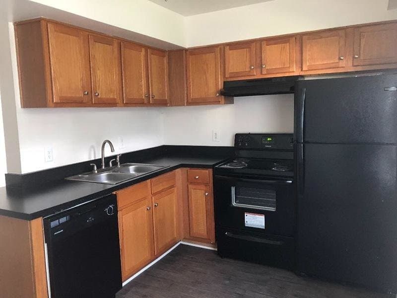 Richmond Apartment: 2852 Fairfield Avenue