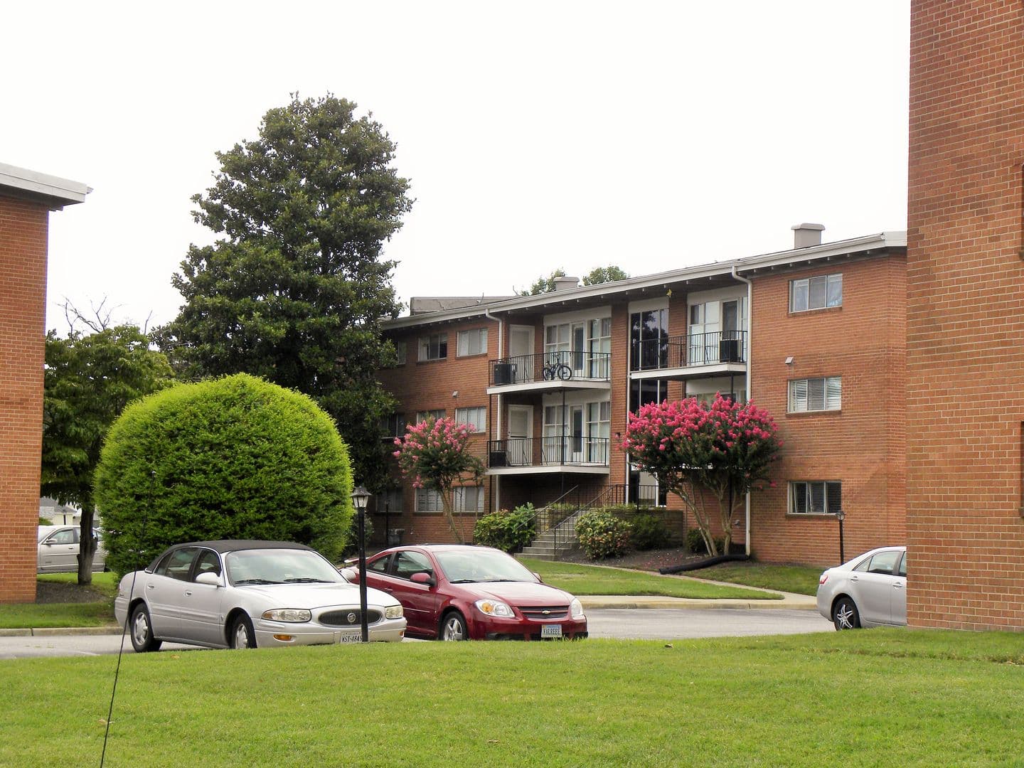 Hopewell Apartment: 310 Woodbine Road