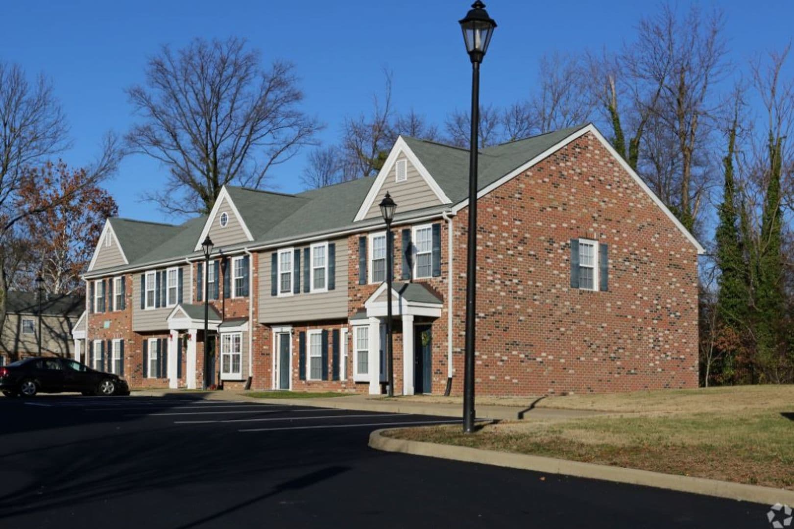 Richmond Townhome: 3731 Delmont Street