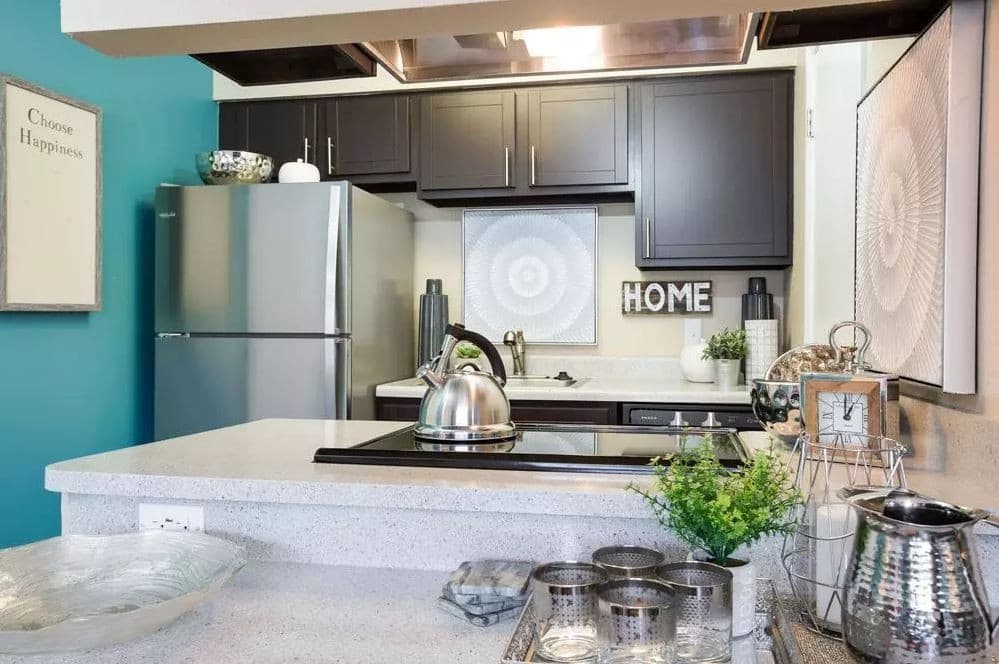 Jacksonville Apartment: 7524 Southside Blvd.